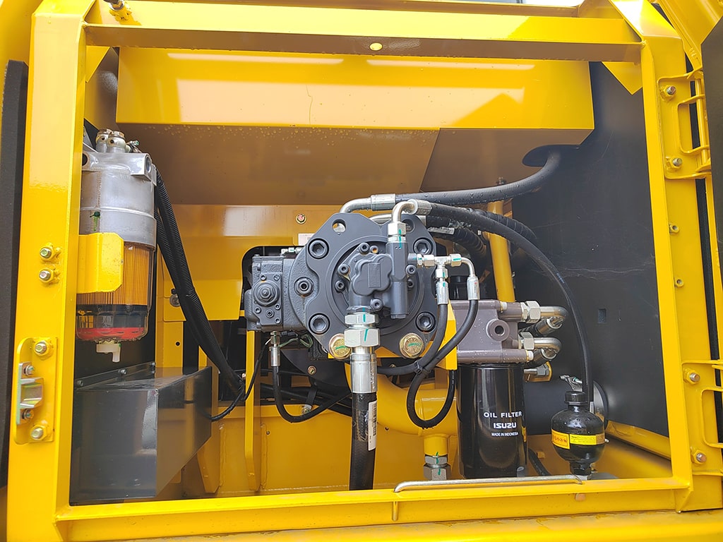 Aiglo-AG821-Excavator-easy-maintenance-oil-filter-fuel-filter