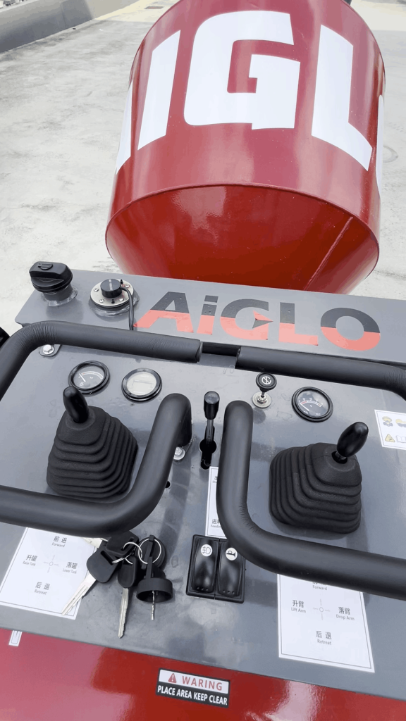 AIGLO-AG50R-Mini-Self-Loading-Concrete-Mixer-Operation-Control-System